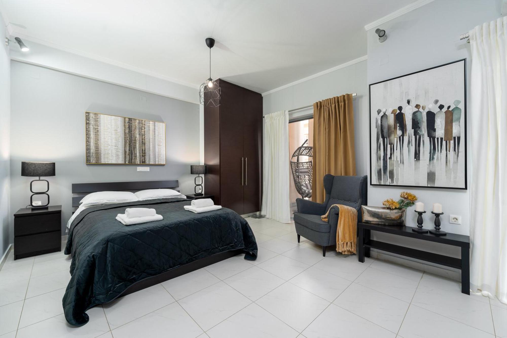Byron Luxury Apartments Aigio Exterior photo